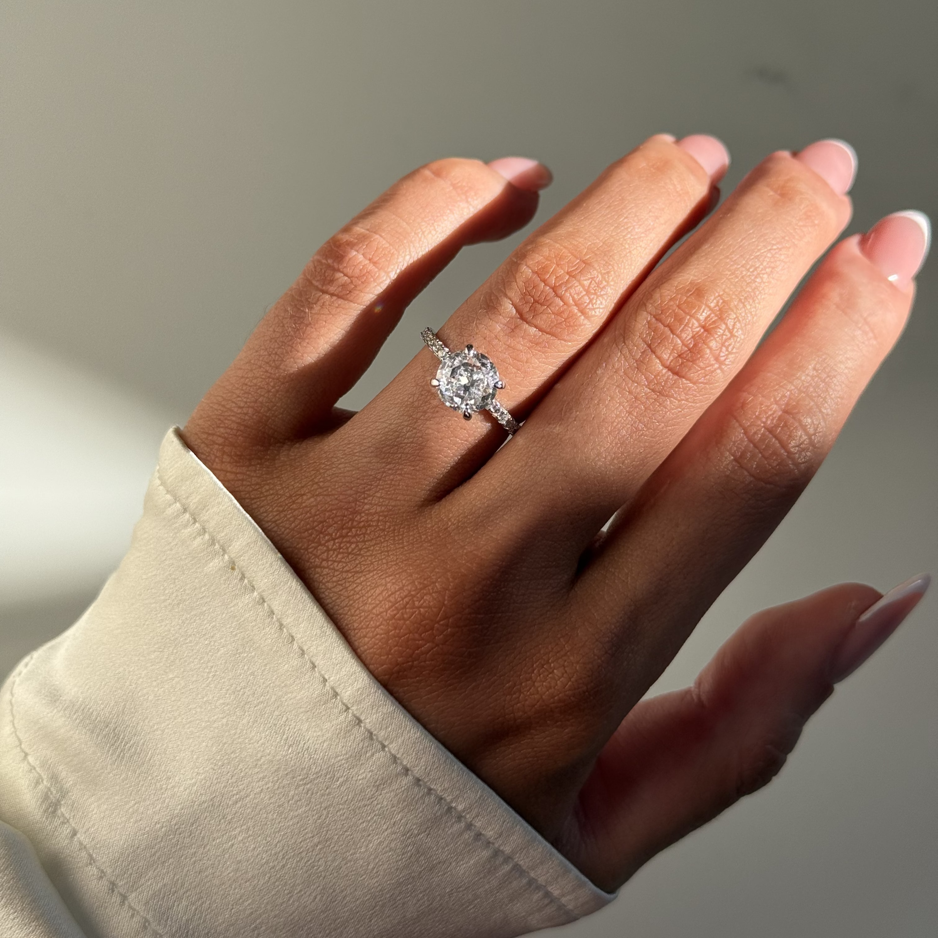 Round Cut Pavé Band Ring