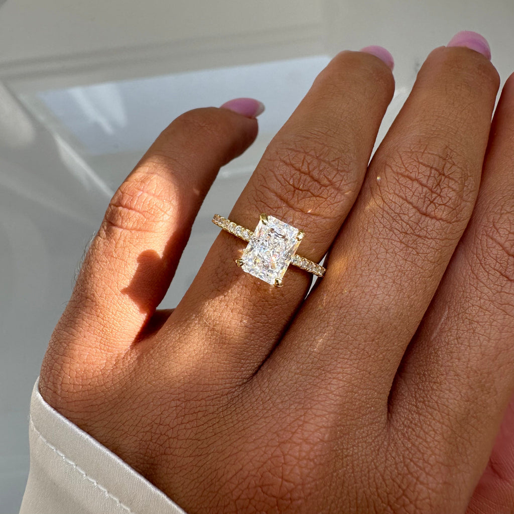 MINI RADIANT CUT RING