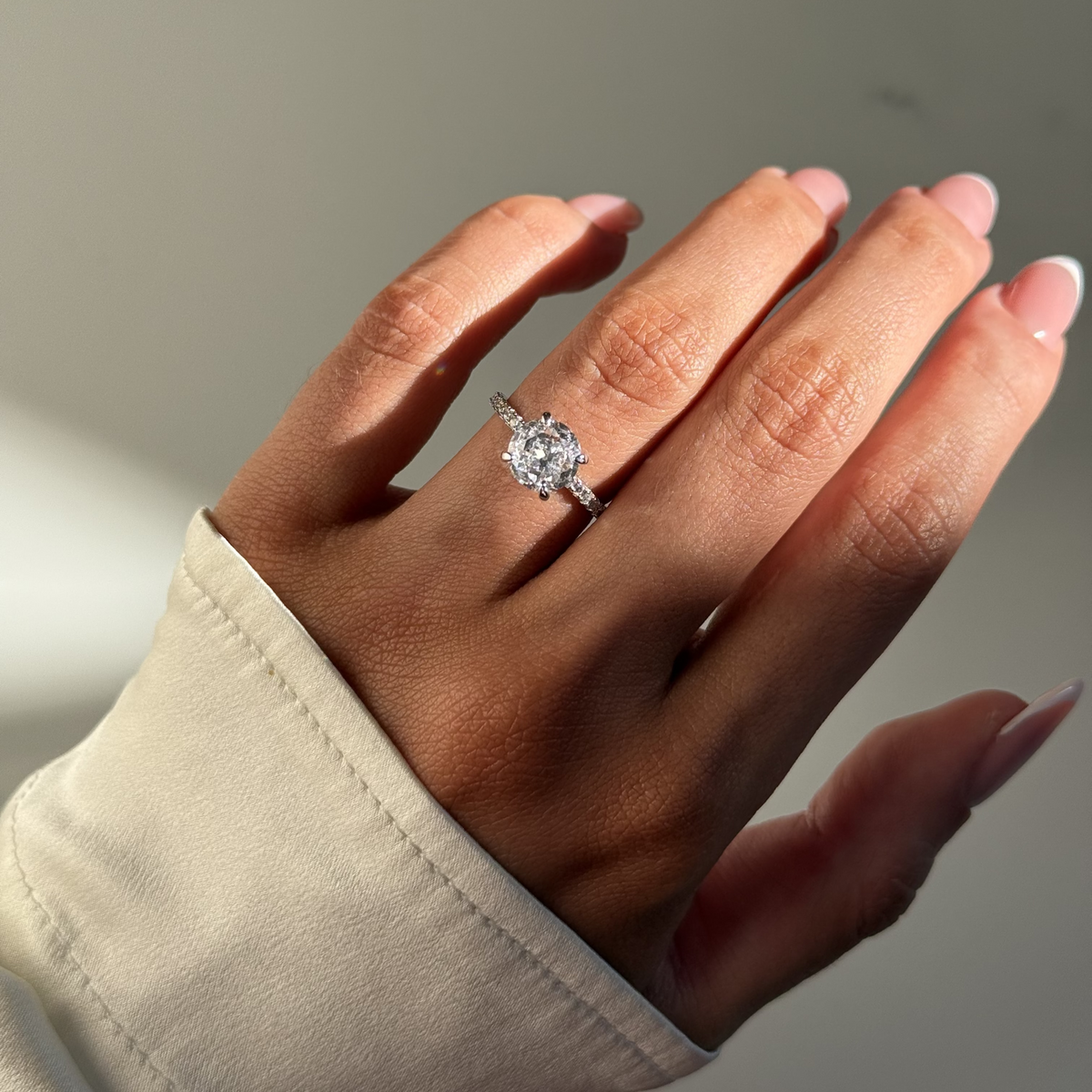 Round Cut Pavé Band Ring
