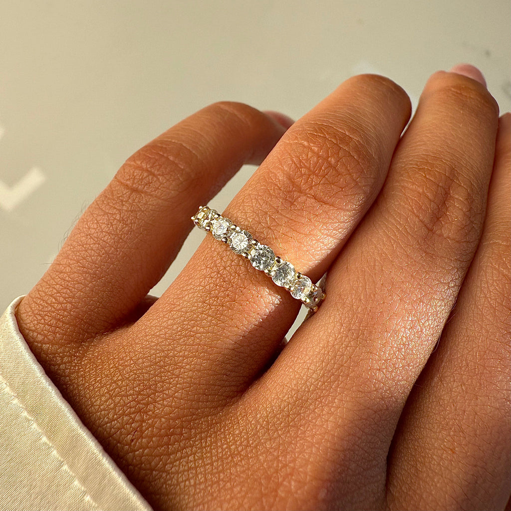 STACKABLE ETERNITY BAND