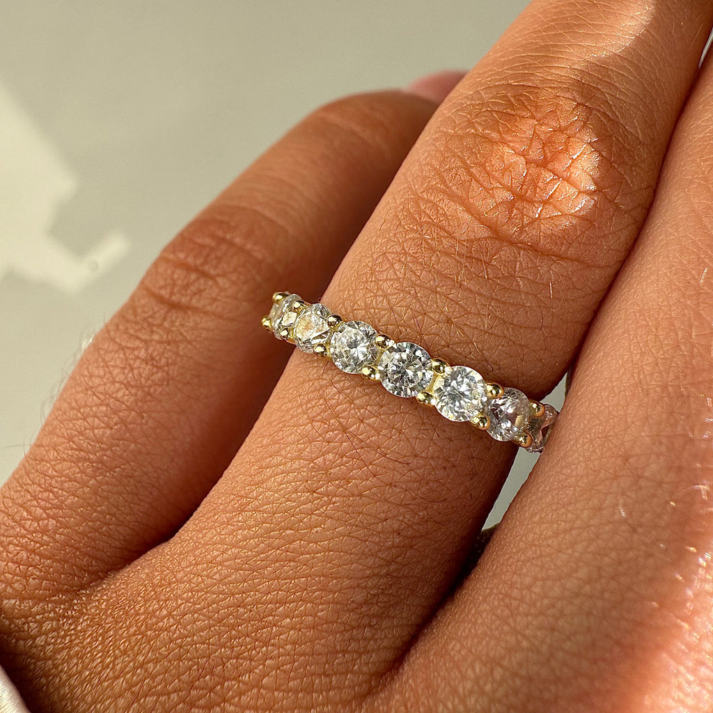 STACKABLE ETERNITY BAND